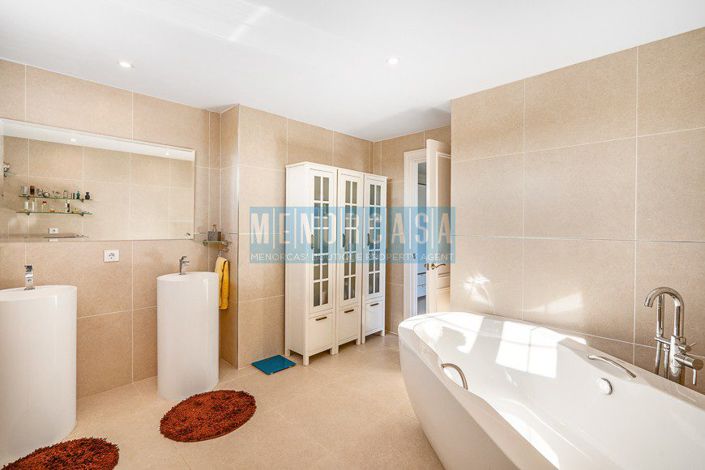 Image No.16-4 Bed Villa for sale