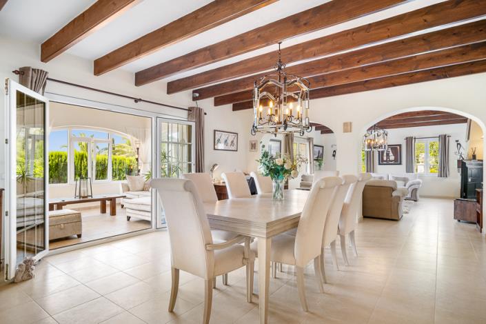 Image No.24-4 Bed Country House for sale