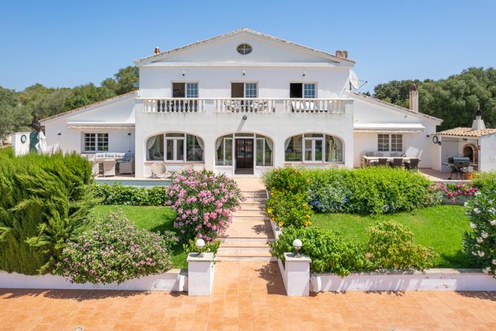 Image No.51-4 Bed Country House for sale