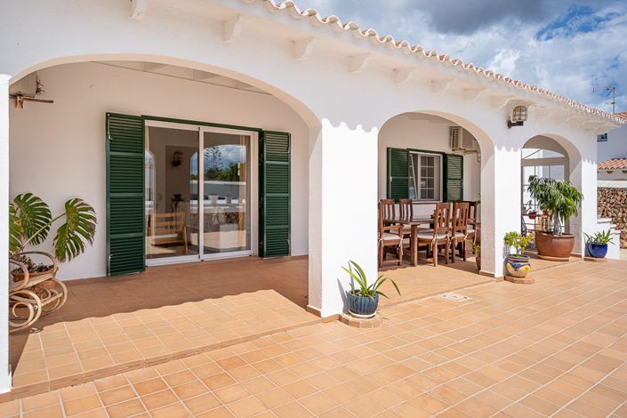 Image No.1-4 Bed Country House for sale