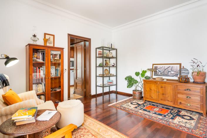 Image No.22-4 Bed Country House for sale