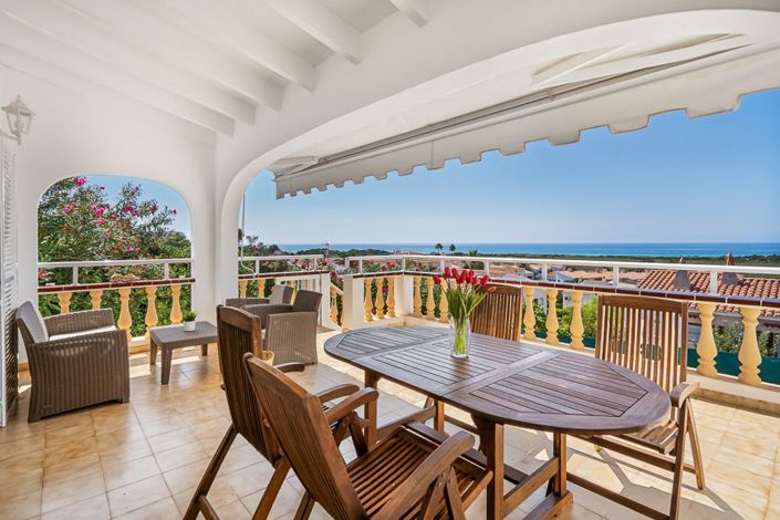 Image No.1-3 Bed Villa for sale