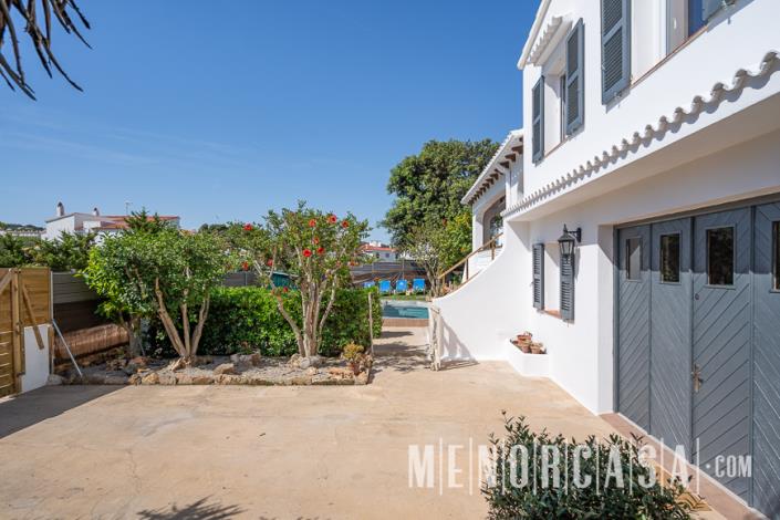 Image No.30-4 Bed Villa / Detached for sale