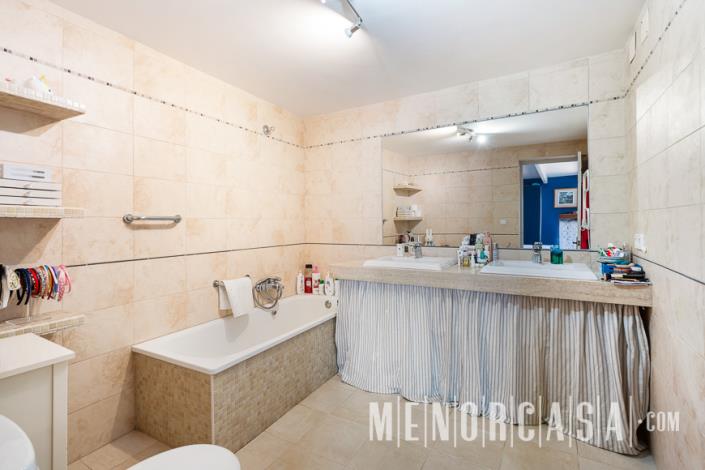 Image No.8-4 Bed Townhouse for sale