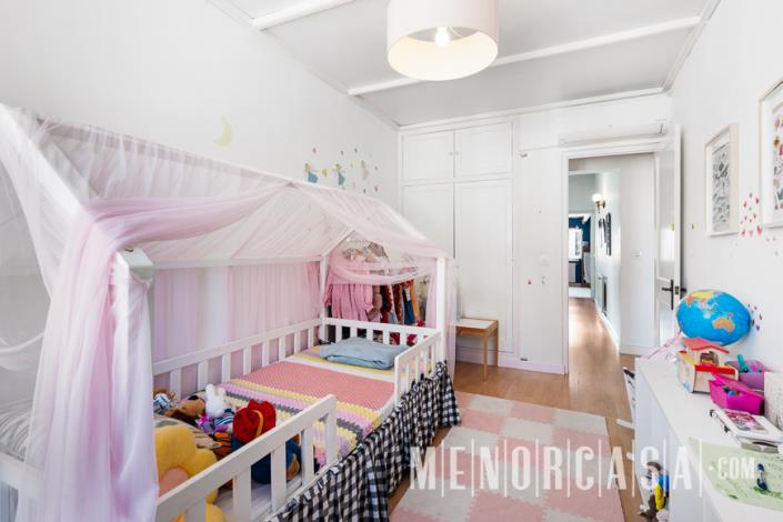 Image No.14-4 Bed Townhouse for sale