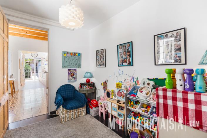 Image No.24-4 Bed Townhouse for sale