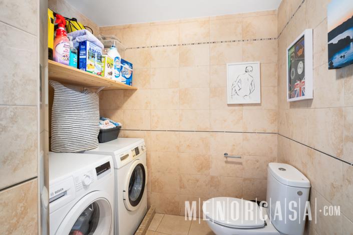 Image No.27-4 Bed Townhouse for sale