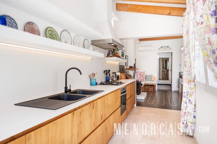 Image No.32-4 Bed Townhouse for sale