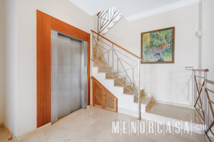 Image No.34-5 Bed Villa / Detached for sale