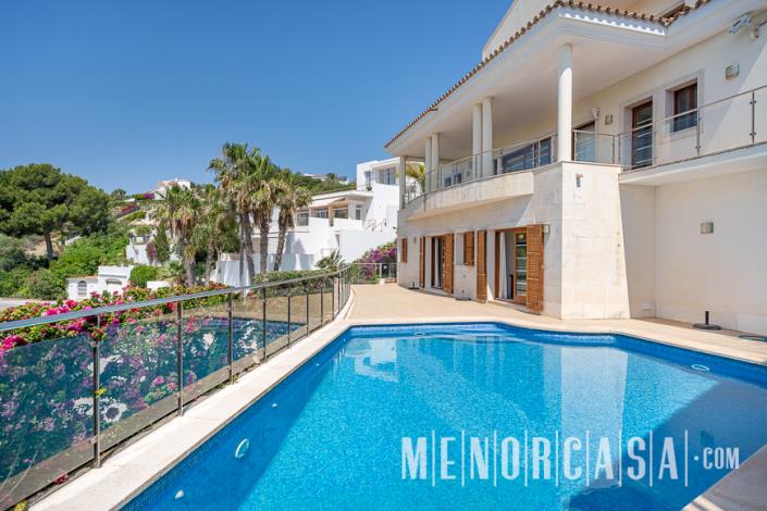 Image No.47-5 Bed Villa / Detached for sale