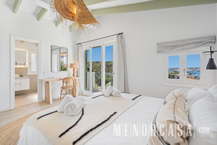 Image No.5-4 Bed Villa / Detached for sale