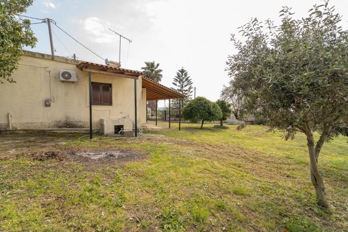 Image No.9-2 Bed Village House for sale