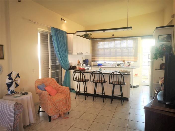 Image No.12-2 Bed House for sale