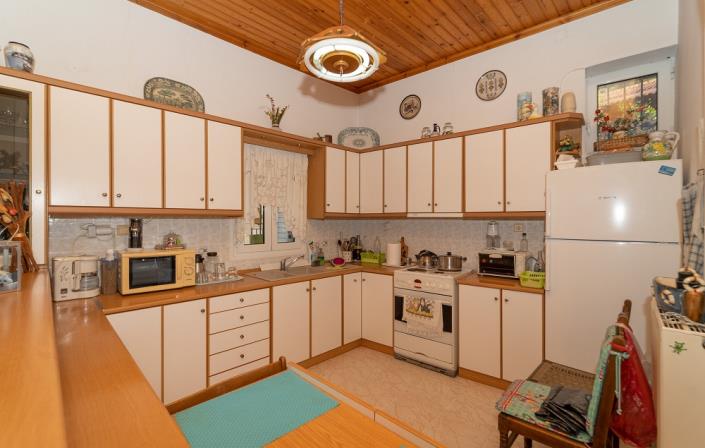 Image No.15-4 Bed Property for sale