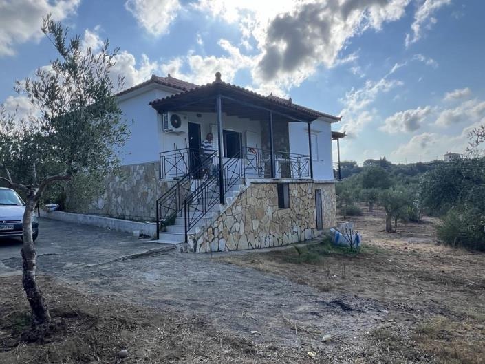 Image No.4-2 Bed House for sale