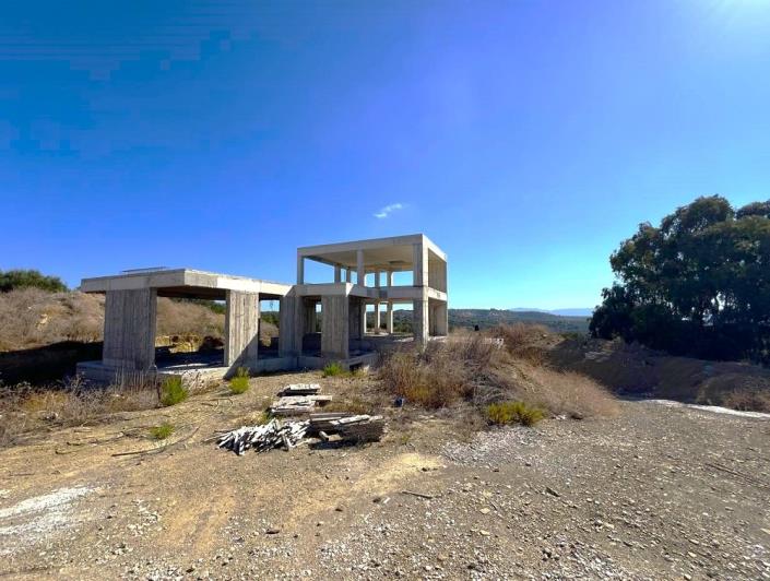 Image No.10-Villa for sale