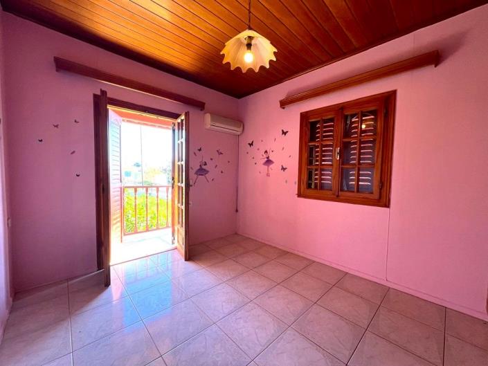 Image No.20-3 Bed House for sale
