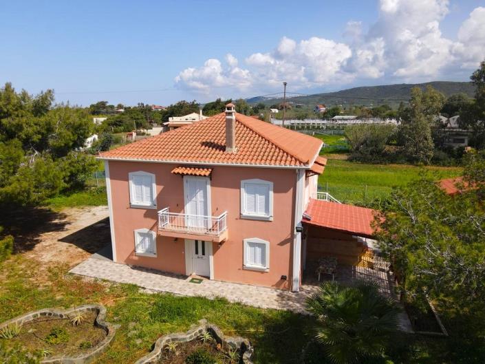 Image No.8-5 Bed Maisonette for sale