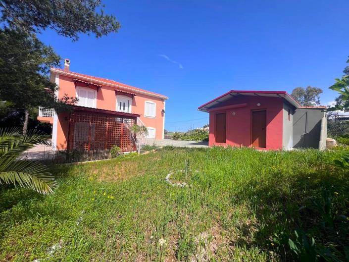 Image No.11-5 Bed Maisonette for sale