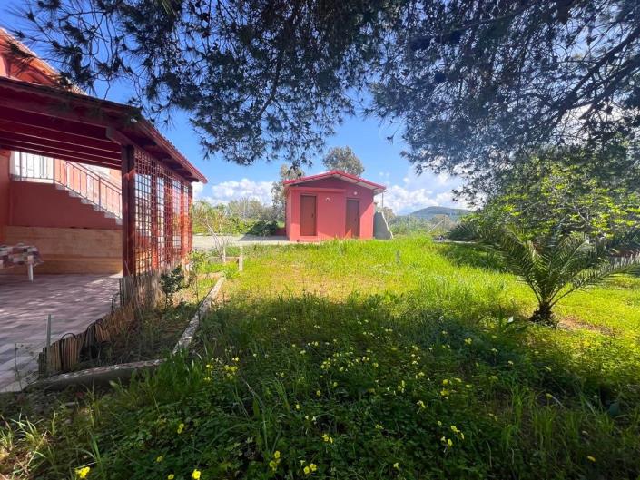 Image No.12-5 Bed Maisonette for sale