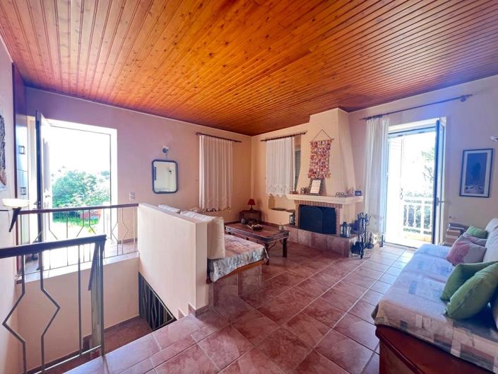 Image No.23-5 Bed Maisonette for sale