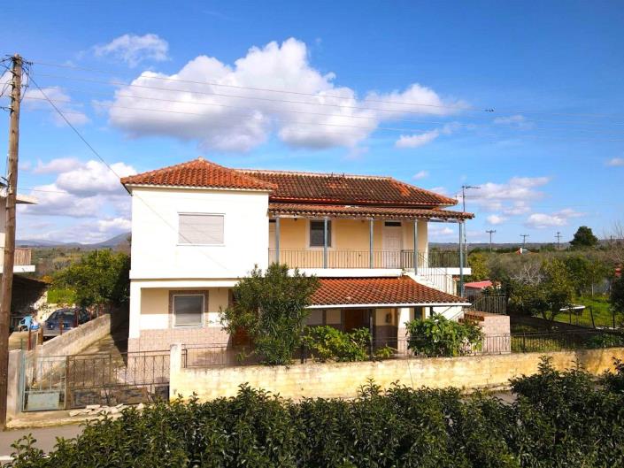 Image No.1-4 Bed House for sale