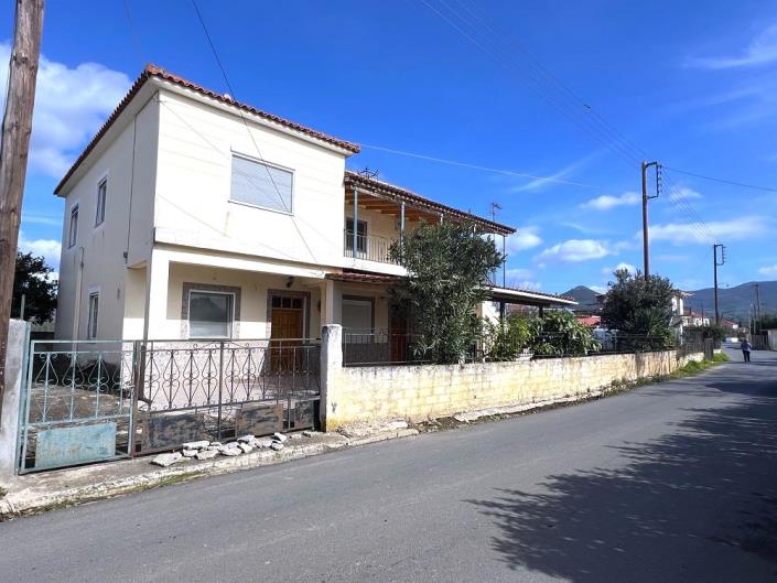 Image No.6-4 Bed House for sale