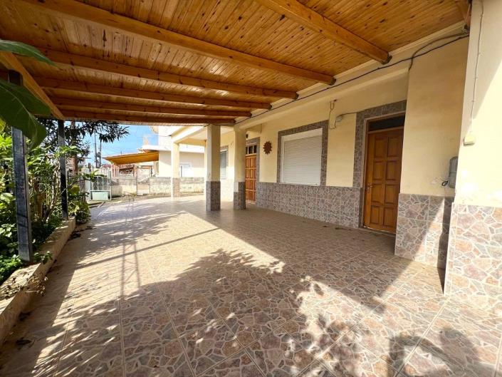 Image No.9-4 Bed House for sale