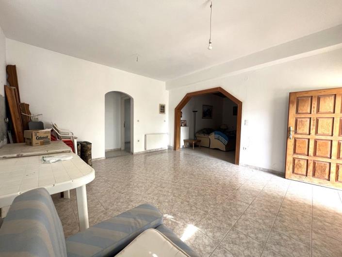 Image No.11-4 Bed House for sale