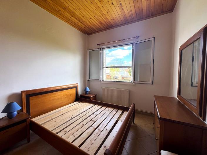 Image No.15-4 Bed House for sale