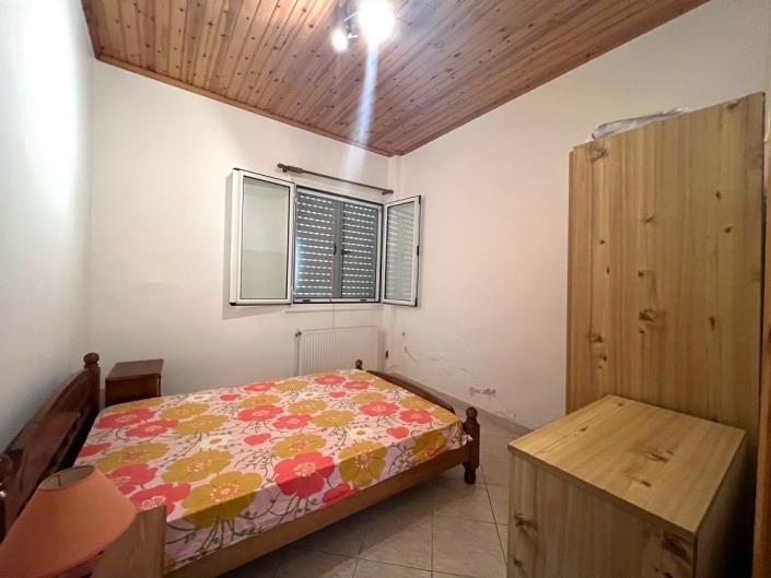 Image No.16-4 Bed House for sale