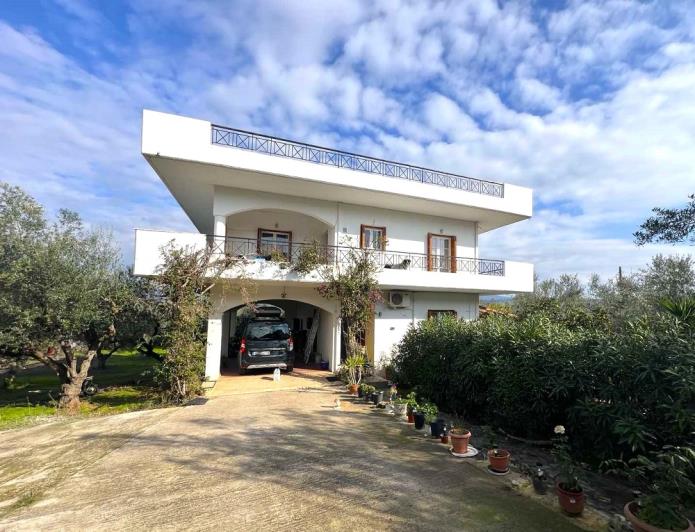 Image No.3-3 Bed House for sale