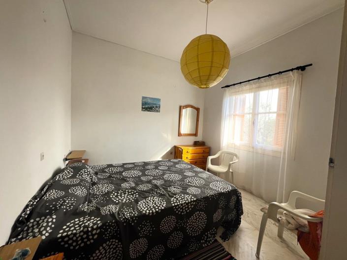 Image No.12-3 Bed House for sale