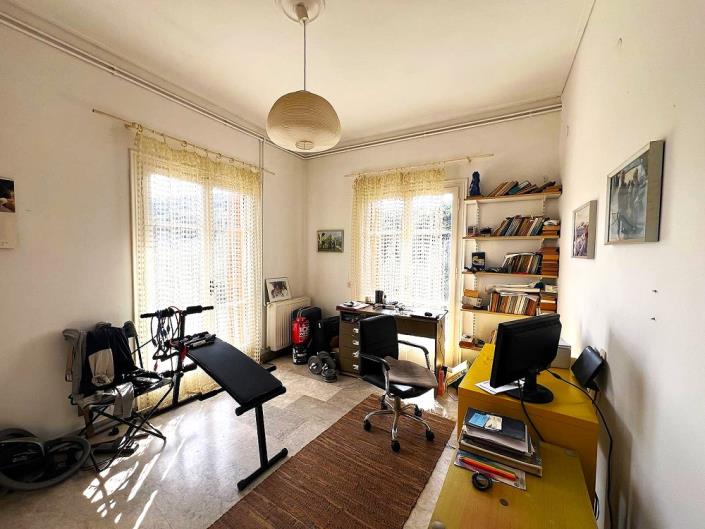 Image No.19-3 Bed House for sale