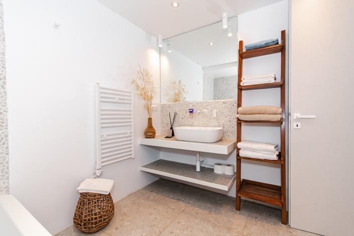 Image No.32-3 Bed Villa for sale