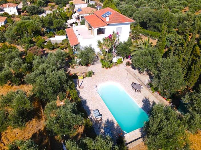 Image No.1-4 Bed Villa for sale