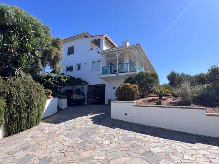 Image No.11-4 Bed Villa for sale