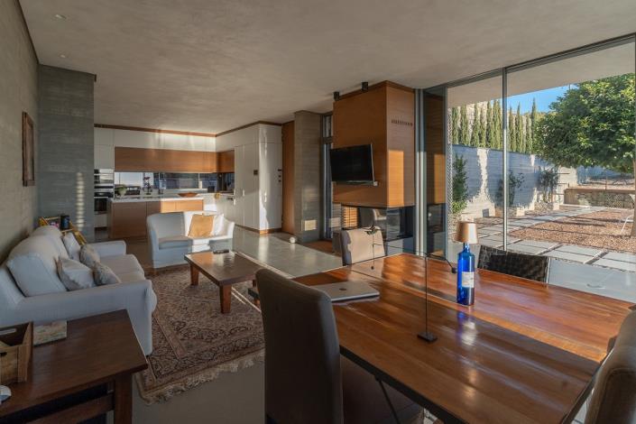 Image No.16-2 Bed Villa for sale