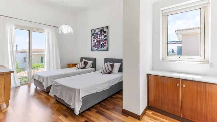 Image No.18-3 Bed Villa for sale