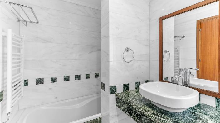 Image No.21-3 Bed Villa for sale