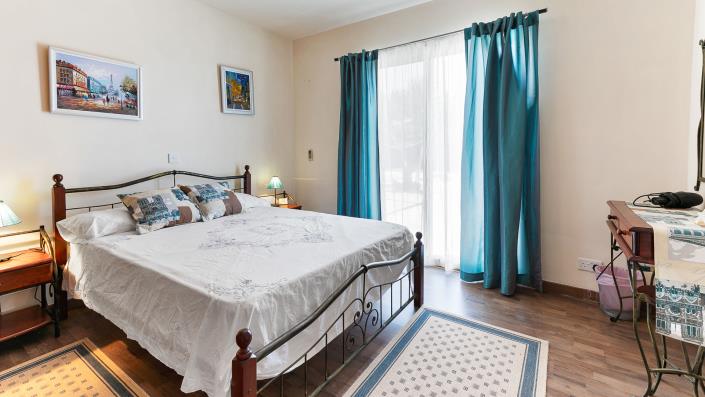 Image No.29-6 Bed Villa / Detached for sale