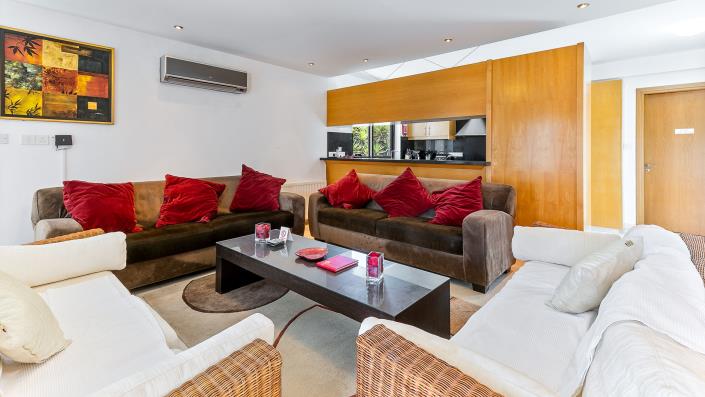 Image No.33-6 Bed Villa / Detached for sale