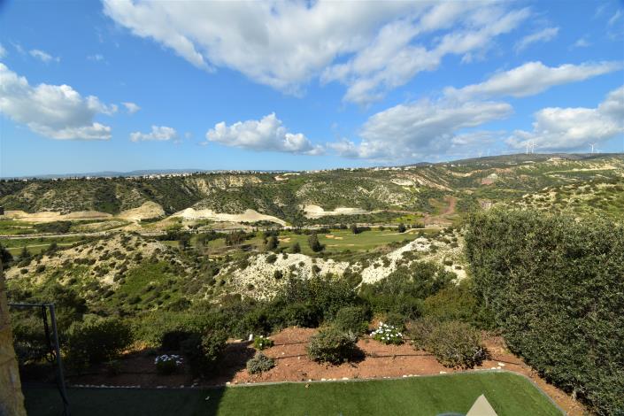 Image No.15-2 Bed Villa for sale