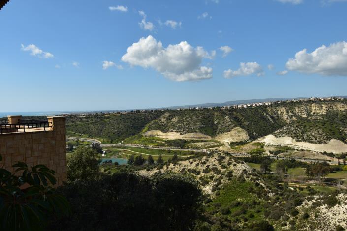 Image No.17-2 Bed Villa for sale