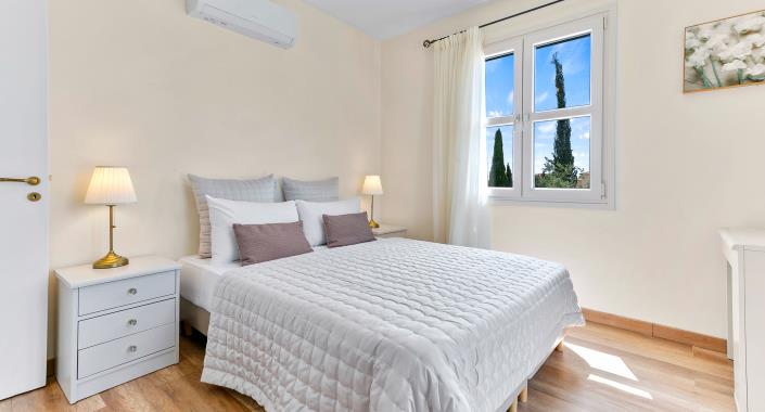 Image No.16-3 Bed Townhouse for sale