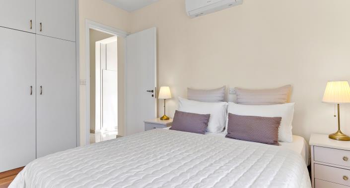 Image No.17-3 Bed Townhouse for sale