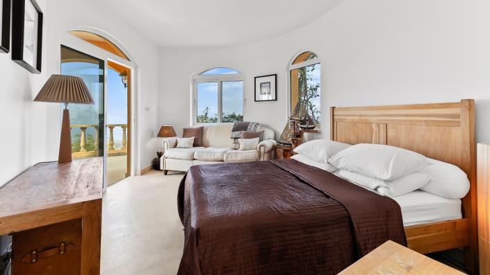 Image No.21-4 Bed Villa / Detached for sale