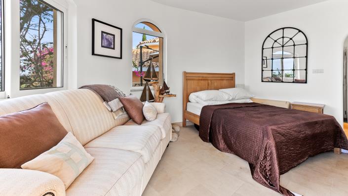 Image No.22-4 Bed Villa / Detached for sale