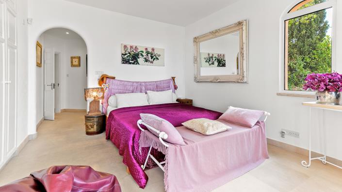 Image No.23-4 Bed Villa / Detached for sale