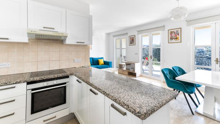 Image No.10-2 Bed Apartment for sale